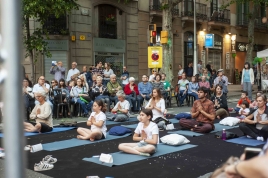 xito de asistencia a la Fira Modernista de Barcelona (237)