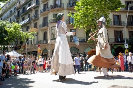 Éxito de asistencia a la Fira Modernista de Barcelona (269)